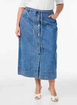 Langer Jeansrock mit Knöpfen und Bindegürtel
