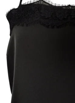 Langes Top aus Satin mit Spitzen