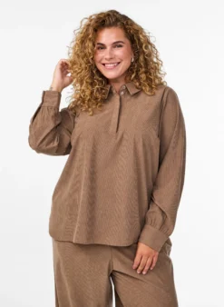 Langärmlige Bluse aus Cord