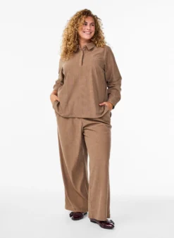 Langärmlige Bluse aus Cord