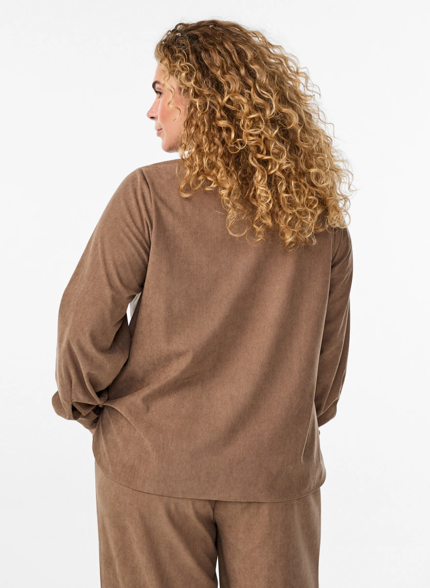 Langärmlige Bluse aus Cord