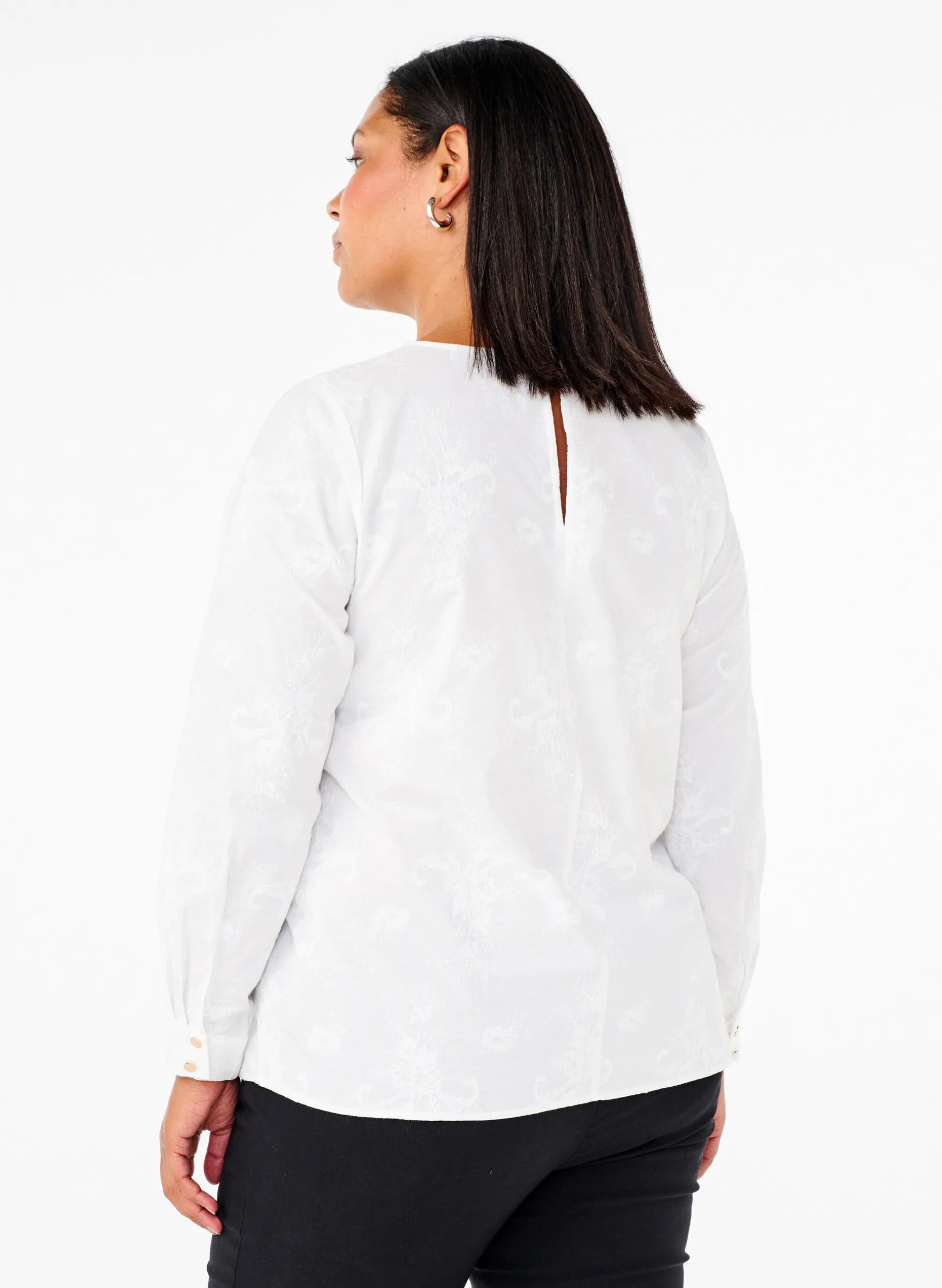 Langärmlige Bluse mit Stickereien