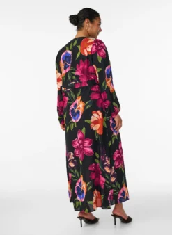Maxikleid mit Wickelausschnitt und langen Ärmeln