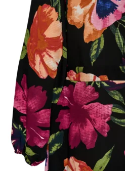 Maxikleid mit Wickelausschnitt und langen Ärmeln