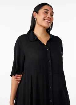 Midikleid mit kurzen Ärmeln