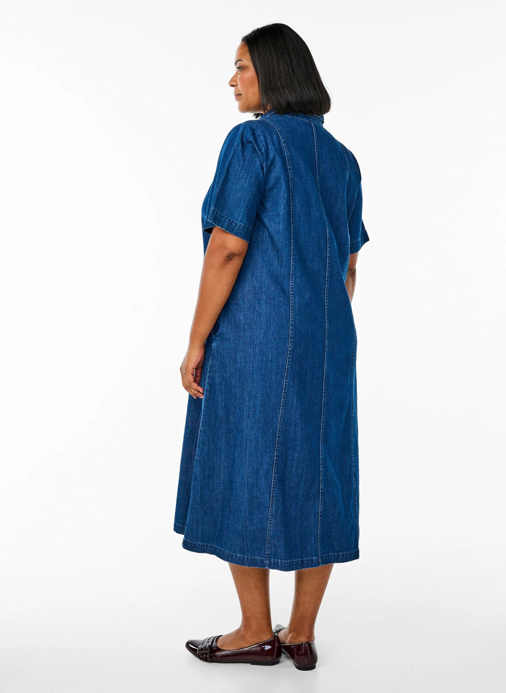 Midi-langes jeanshemdkleid