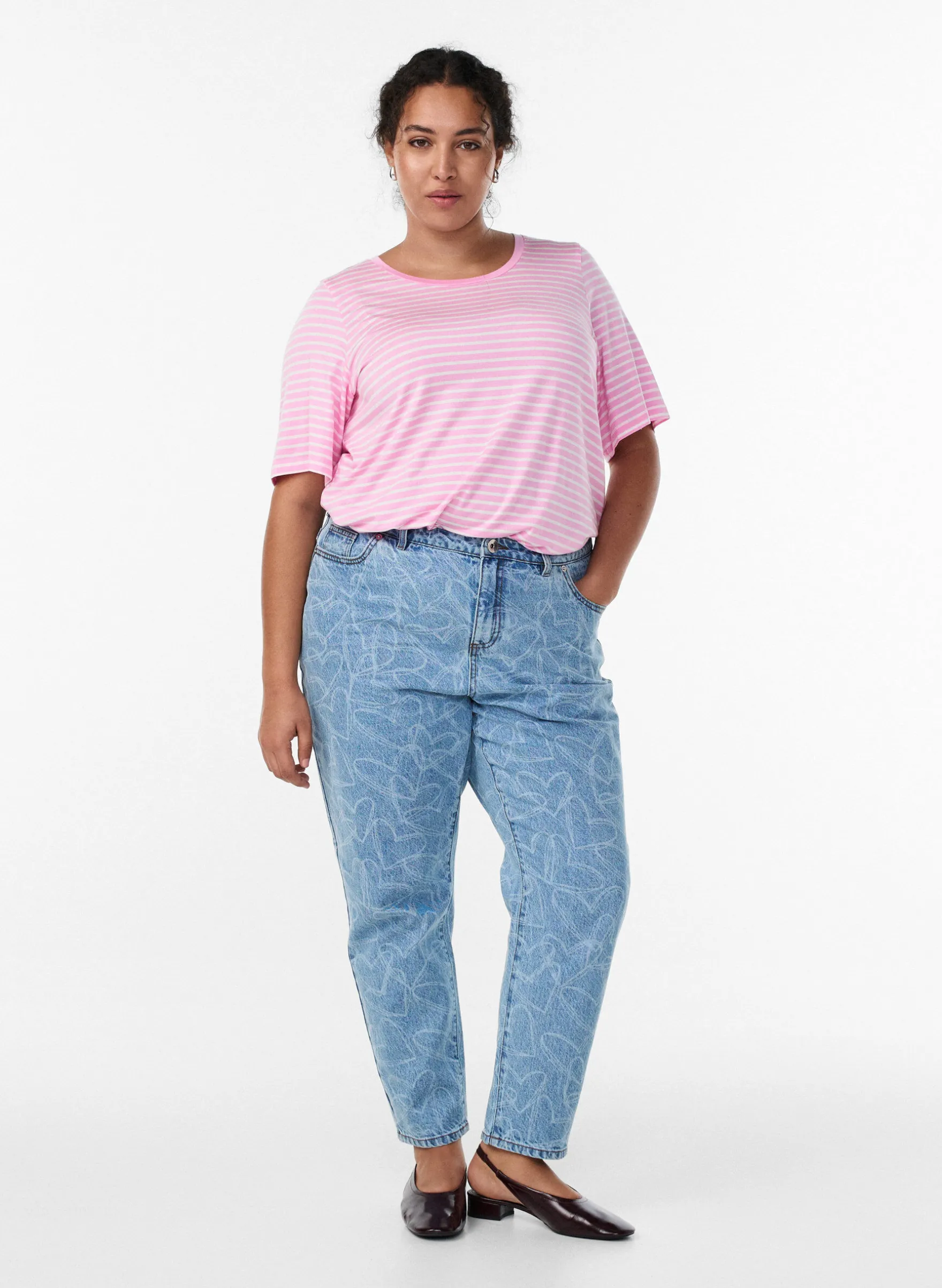 Mille Mom Fit Jeans mit Stickerei