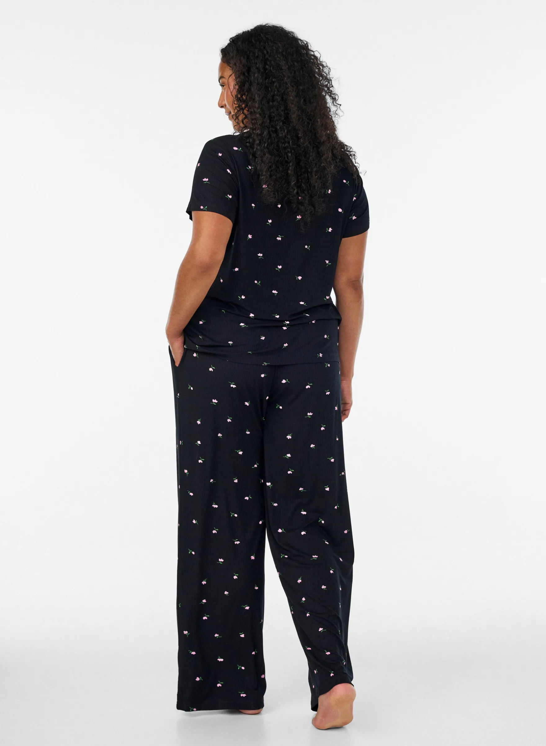 Pyjamahose mit Rippstruktur und geblümtem Print