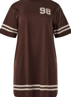 Short t-shirt dress with sporty details