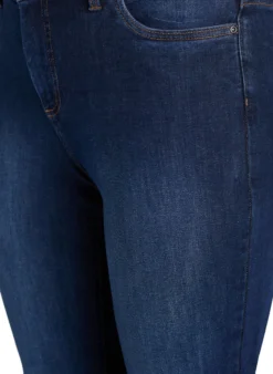 Slim fit Jeans mit normaler Taille