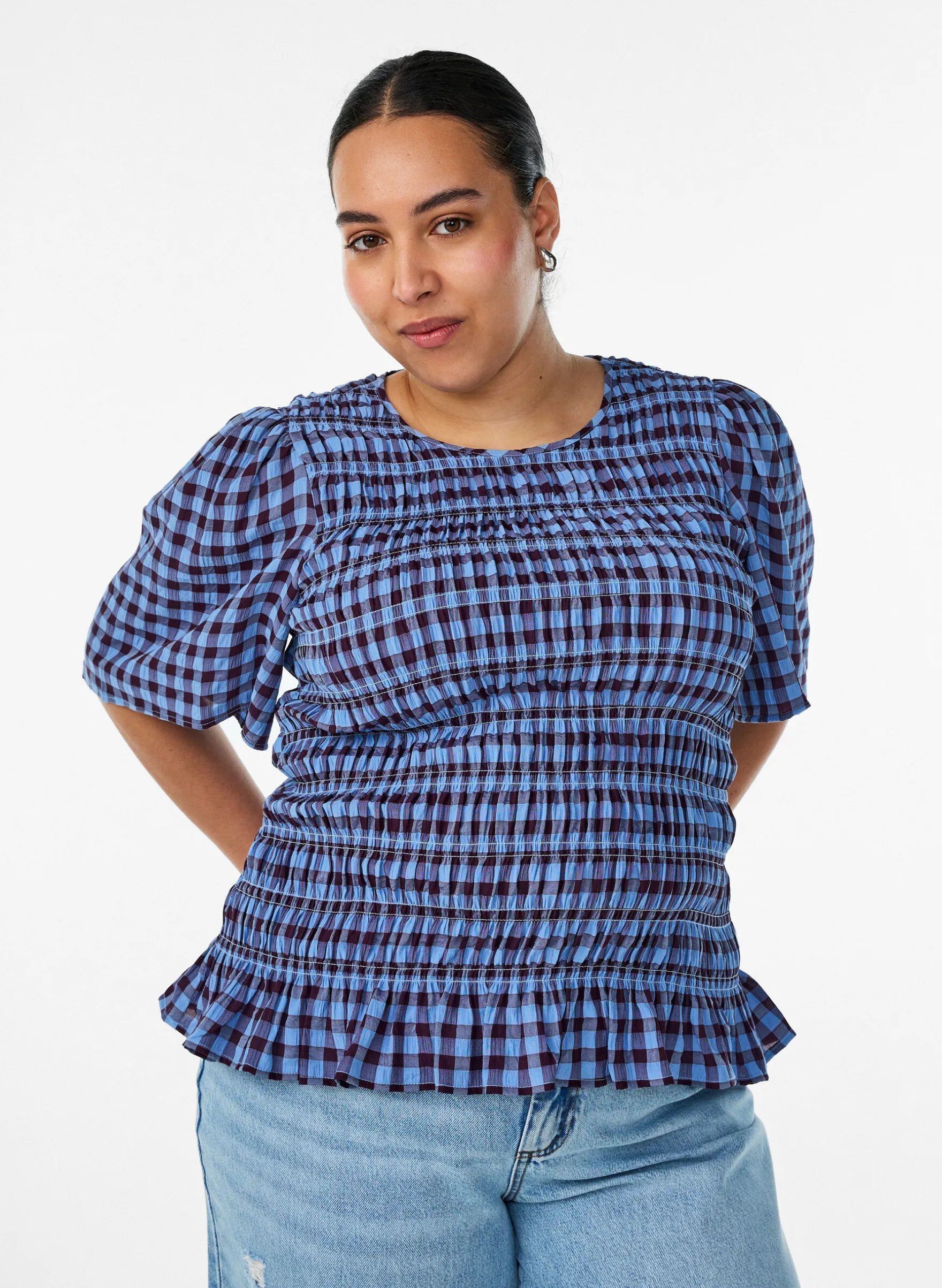 Smockbluse mit Vichy-Karo und Rüschensaum