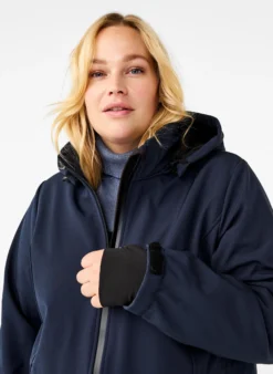 Softshell-Jacke mit abnehmbarer Kapuze
