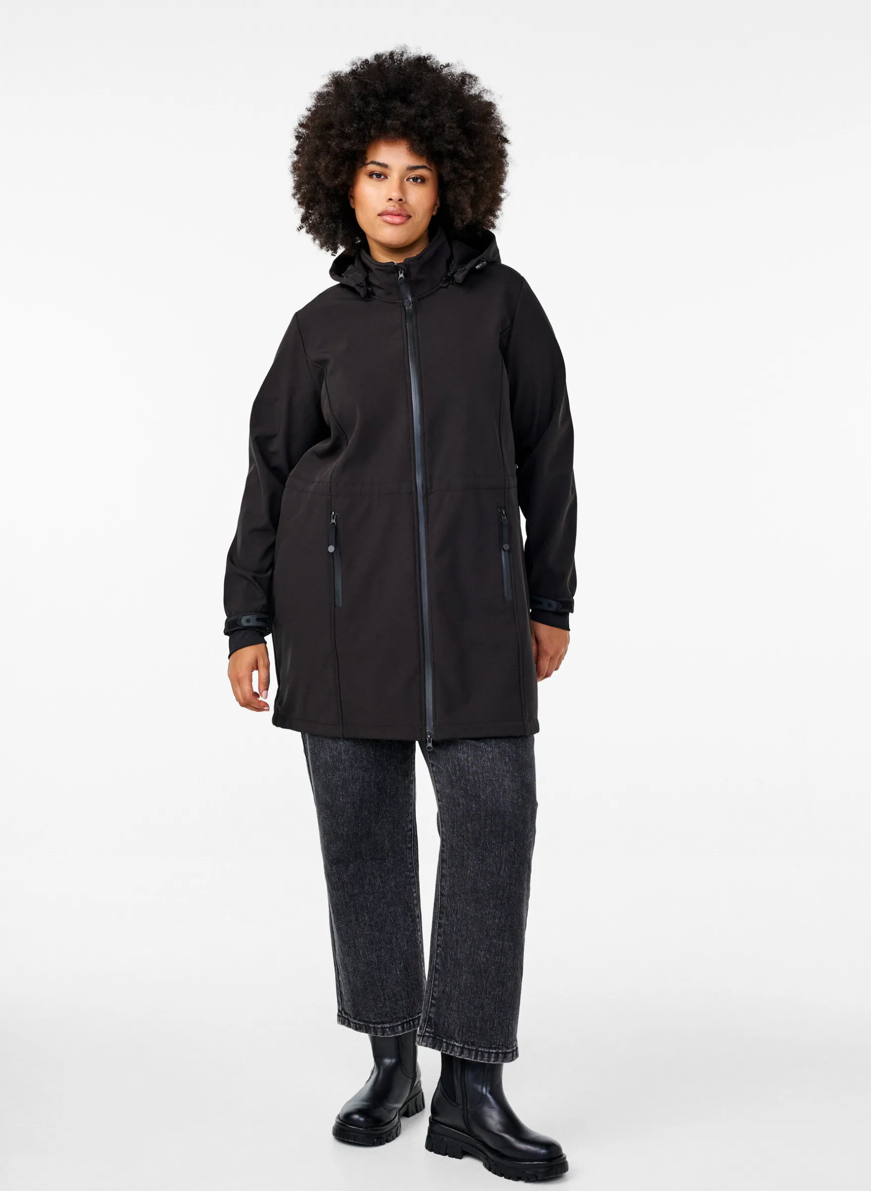 Softshell-Jacke mit abnehmbarer Kapuze