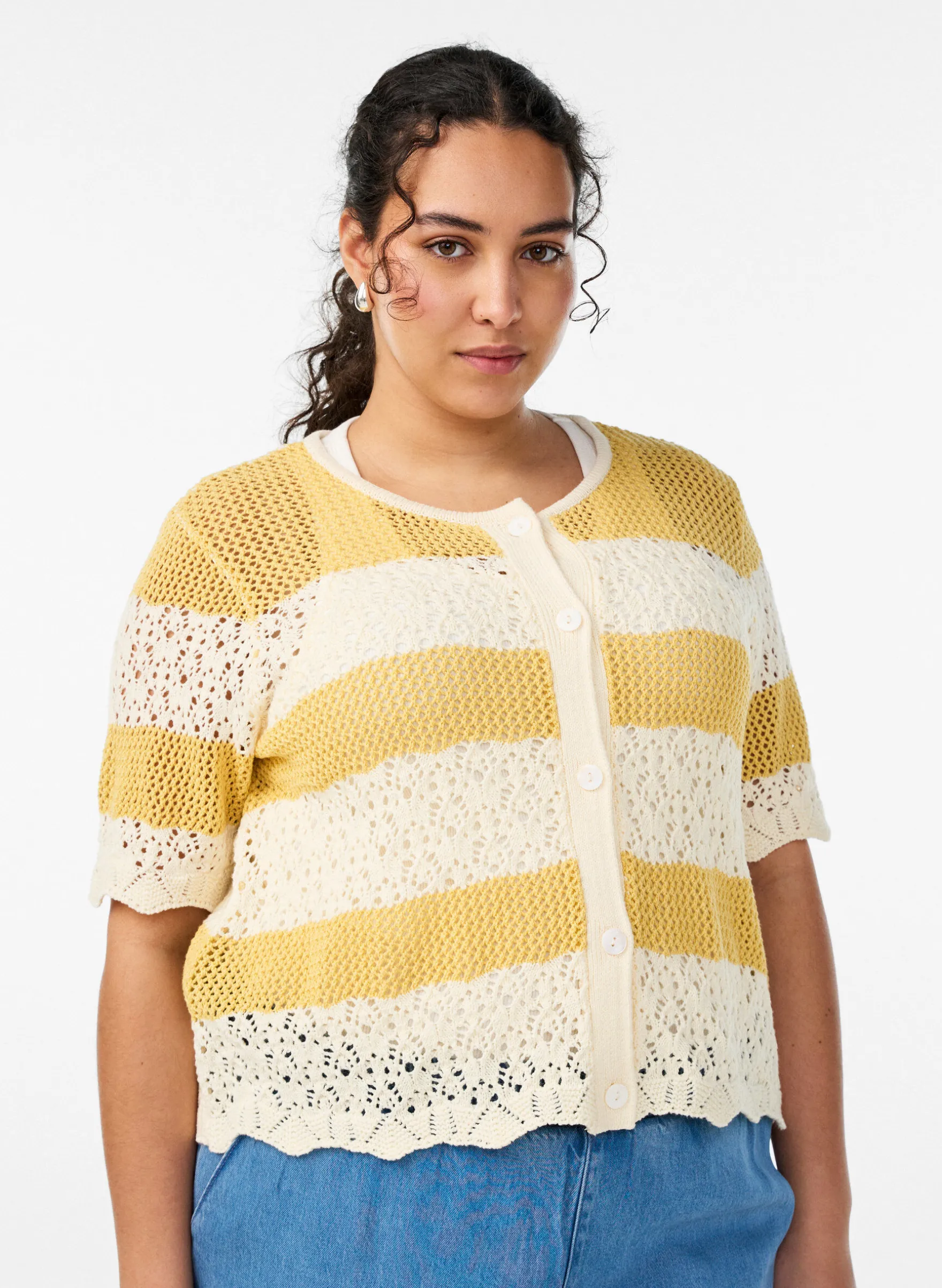 Strickjacke mit Lochstickerei und Streifen