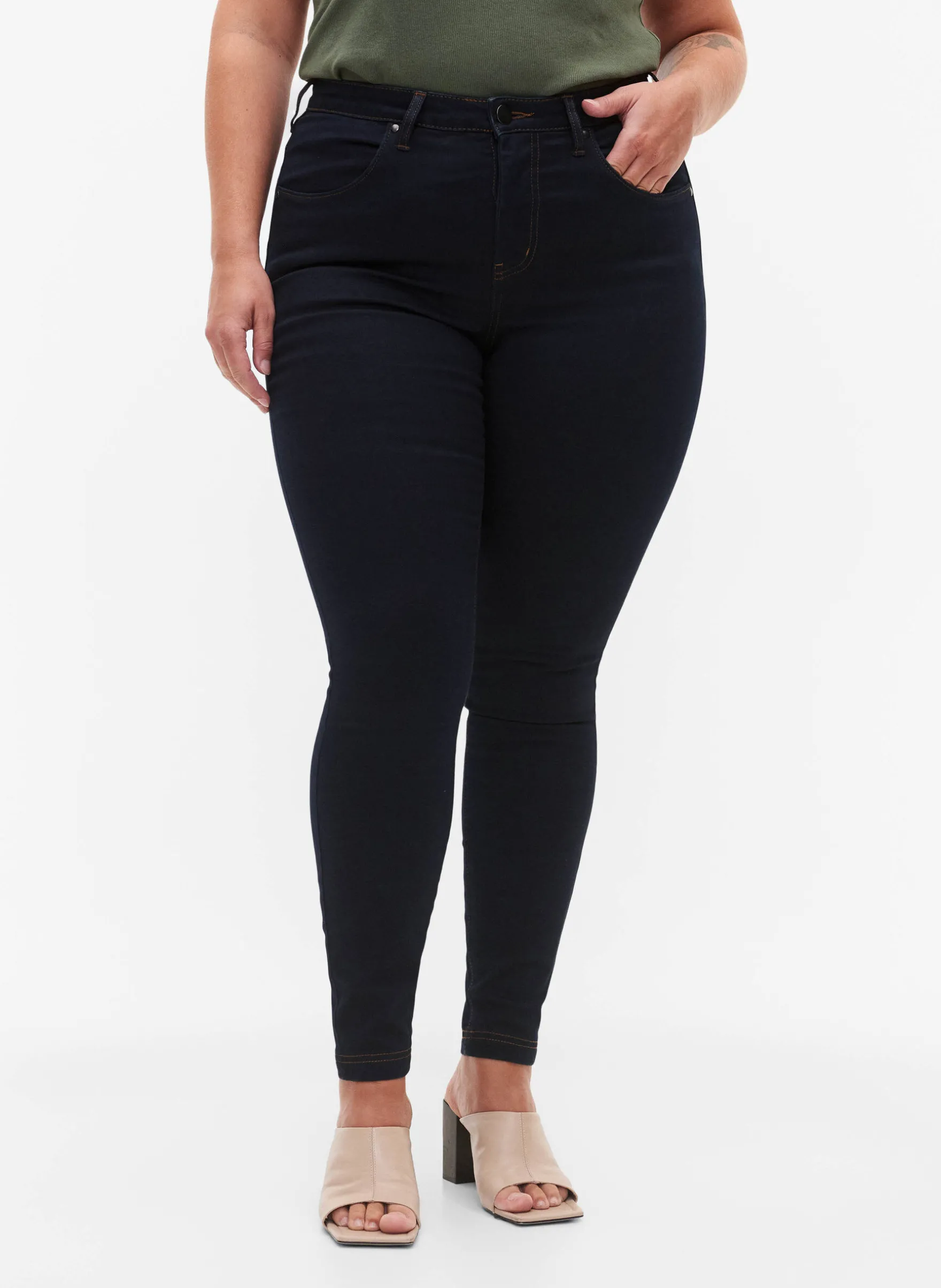 Super Slim Amy Jeans mit hoher Taille