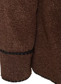Teddyjacke mit Kontrastdetails